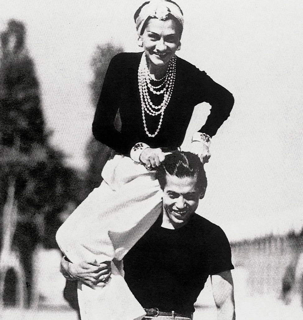 why is chanel no 5 perfume so iconic,Coco Chanel death,Coco Chanel last show,Coco Chanel iconic tweed jacket and skirt,Coco Chanel's most iconic achievements,Who was Coco Chanel and why is she famous?,