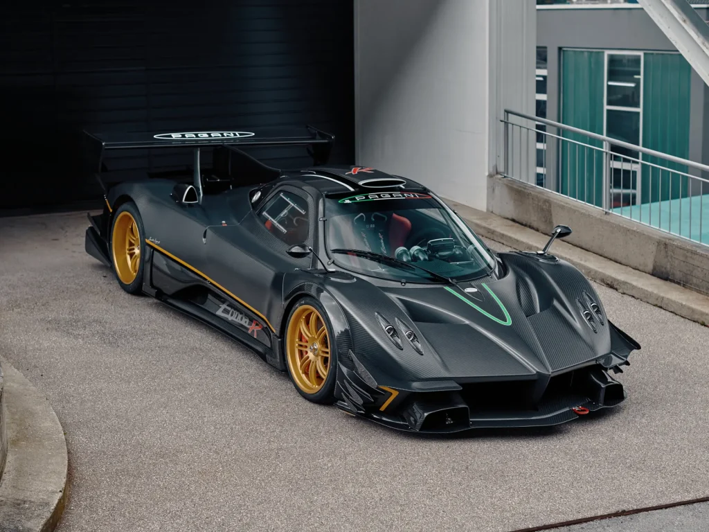 The extreme nature of the Pagani Zonda R is so outrageous that it is effectively too radical
