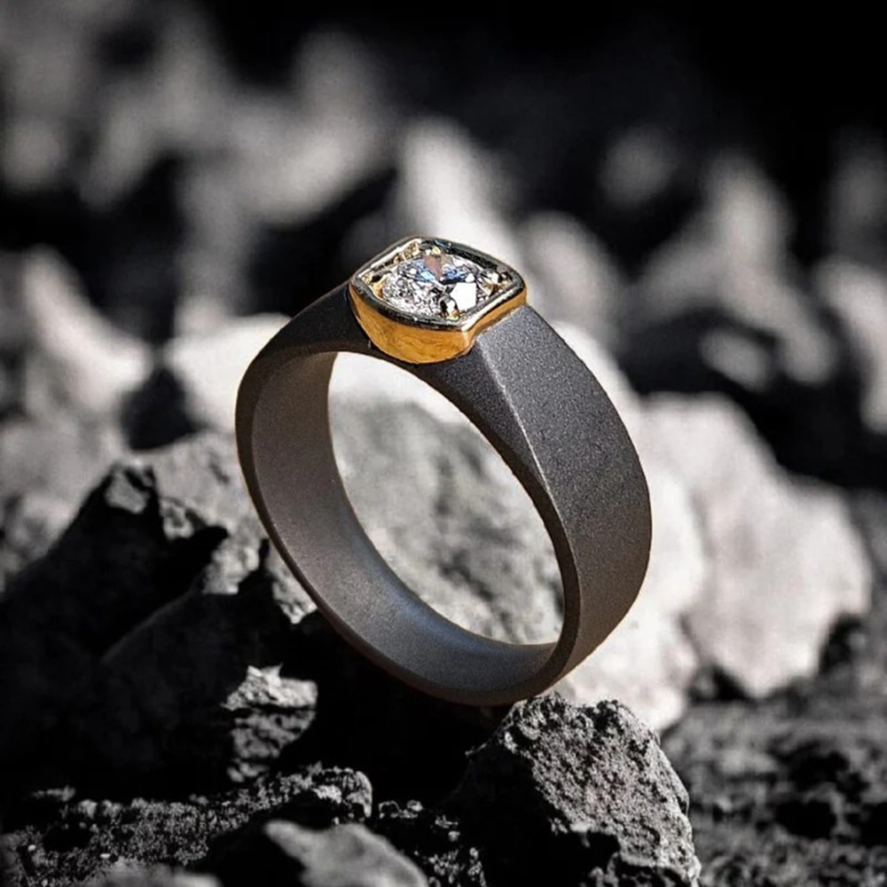 0.5-carat titanium ring from True Diamond, best Eid gifting for her, creative Eid gifting for her, personalized Eid gift option for her, 