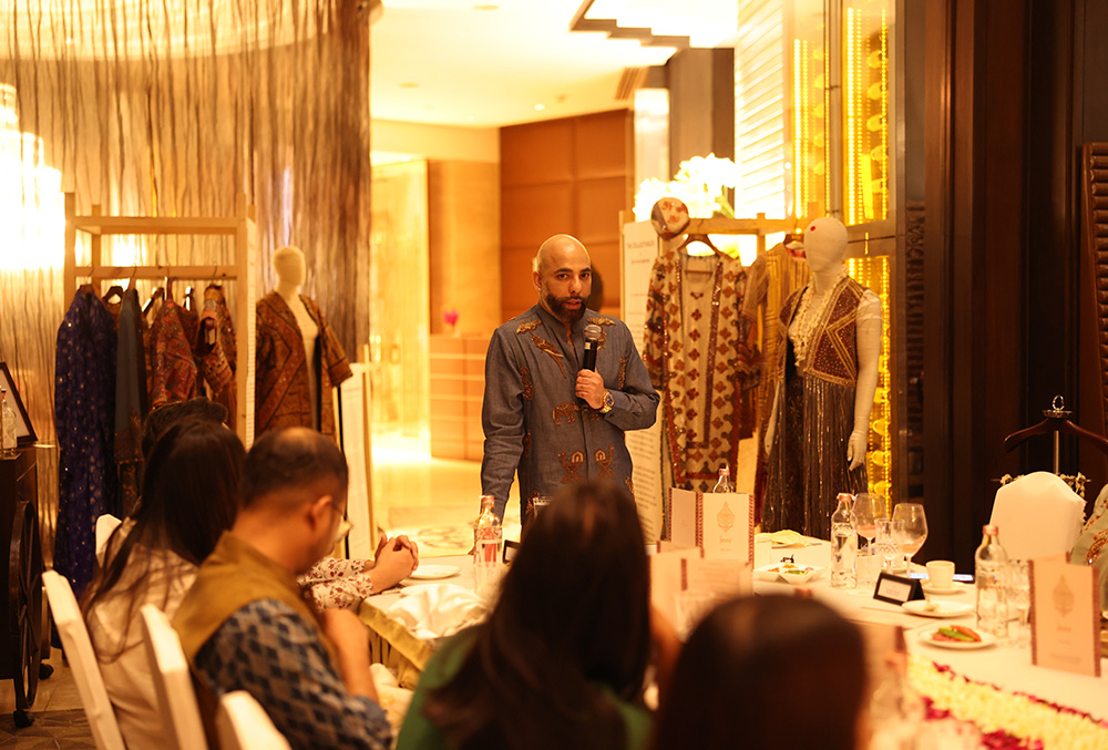 Mayyur Girotra boutique, Mayyur Girotra traditional, Mayyur Girotra contemporary, Mayyur Girotra celebrity wear, Mayyur Girotra festive, Mayyur Girotra The Collectibles limited edition, Mayyur Girotra The Collectibles handcrafted, 