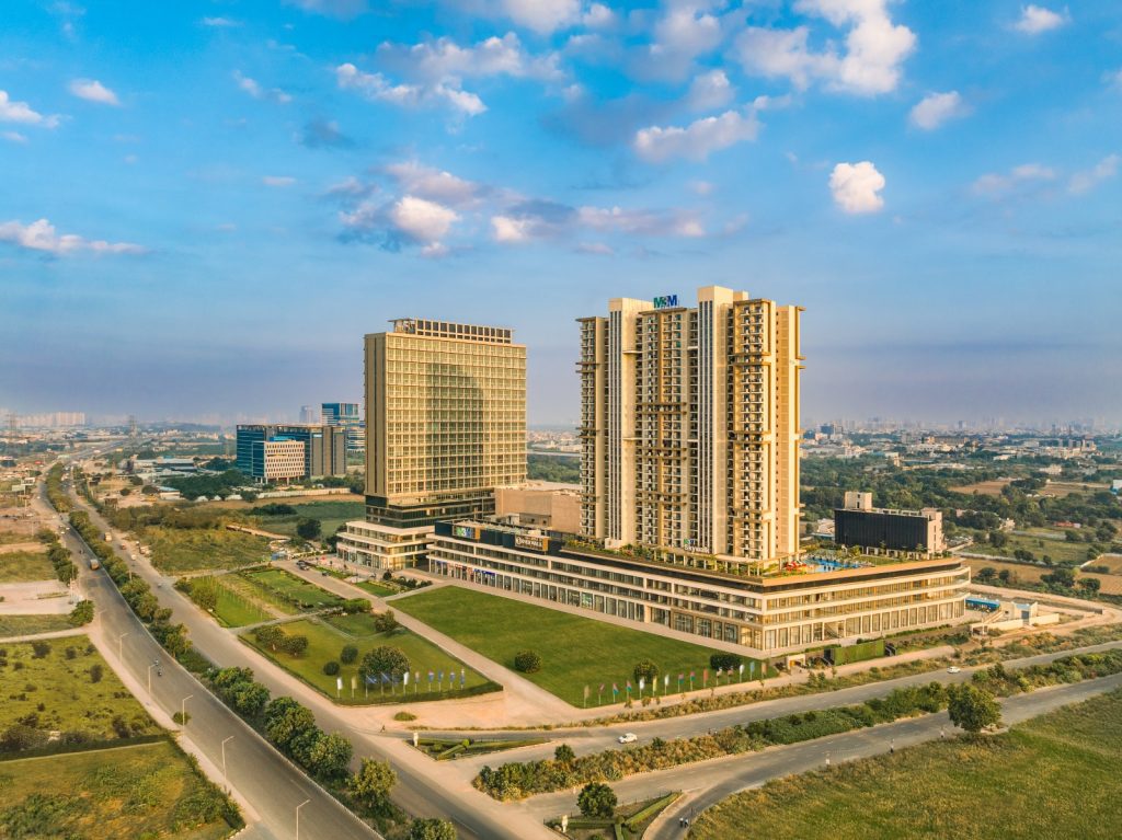 For those who mix work with everything else, there are coworking spaces, indoor lounges, private conference rooms