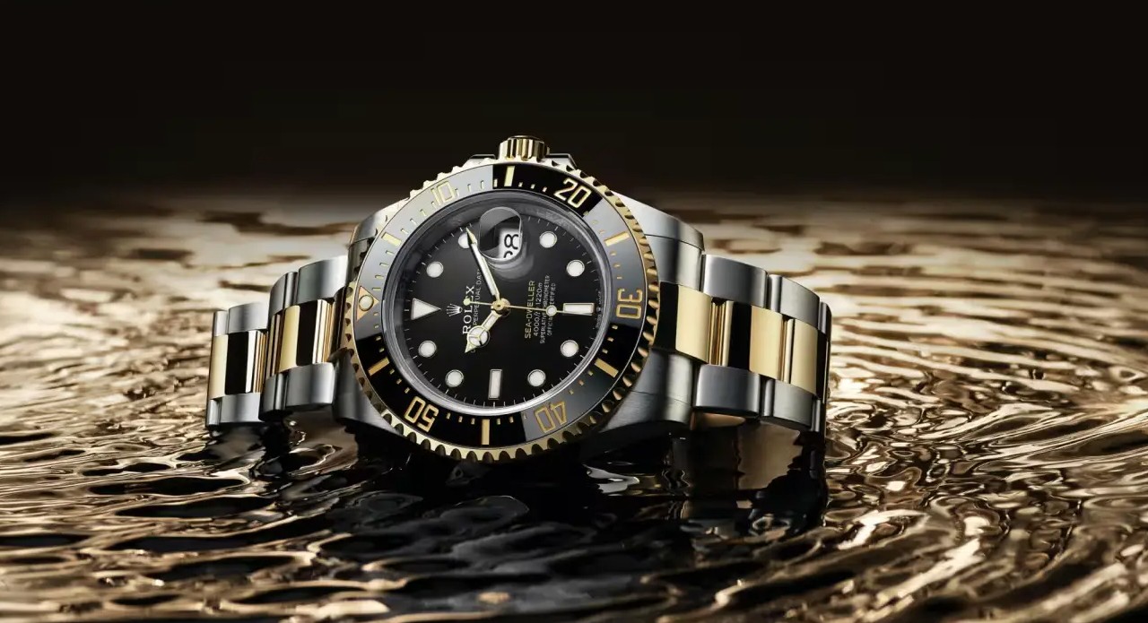 Uni vs Bi-Directional Bezel: Which Watch Bezel Type Is Better?