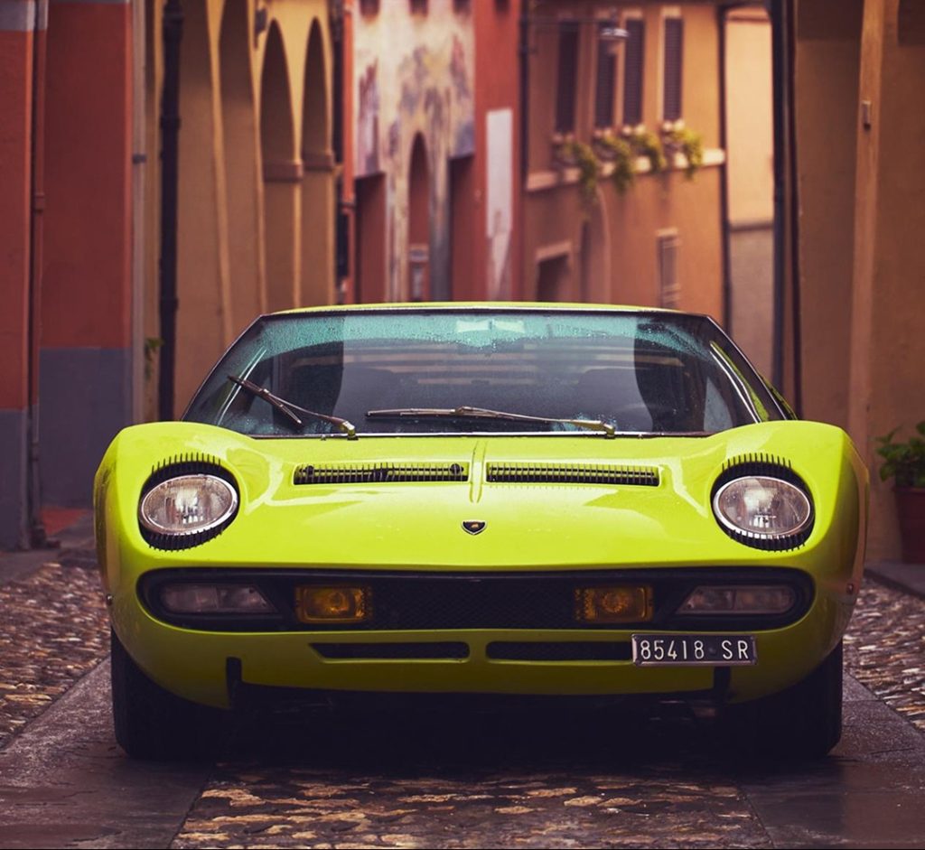 If Jaguar’s green is a polite nod, Verde Miura is a full blown declaration. Lamborghini