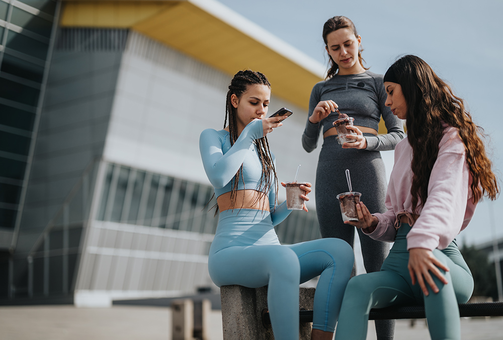 decline of athleisure, fall of athleisure trend, athleisure market slowdown, athleisure losing popularity, end of athleisure era, 