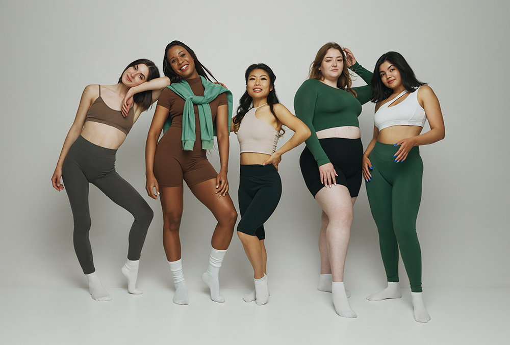 leggings fatigue in fashion, athleisure no longer trendy, rise of power clothing, leggings backlash fashion, athleisure sales drop, decline of casualwear athleisure,