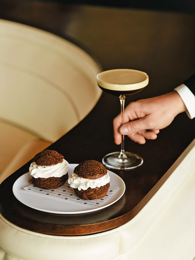 BROOKLANDS-BAR-SNACK