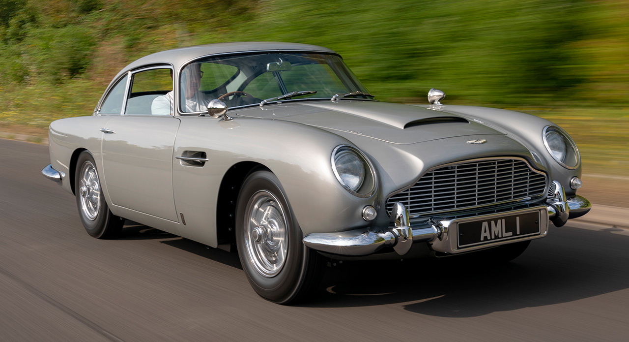 The Mechanical Charm Of Older Cars: Why Driving Used To Feel Different