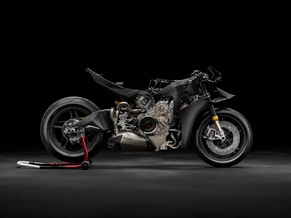 Now here is where things become properly interesting. This is the first road legal motorcycle