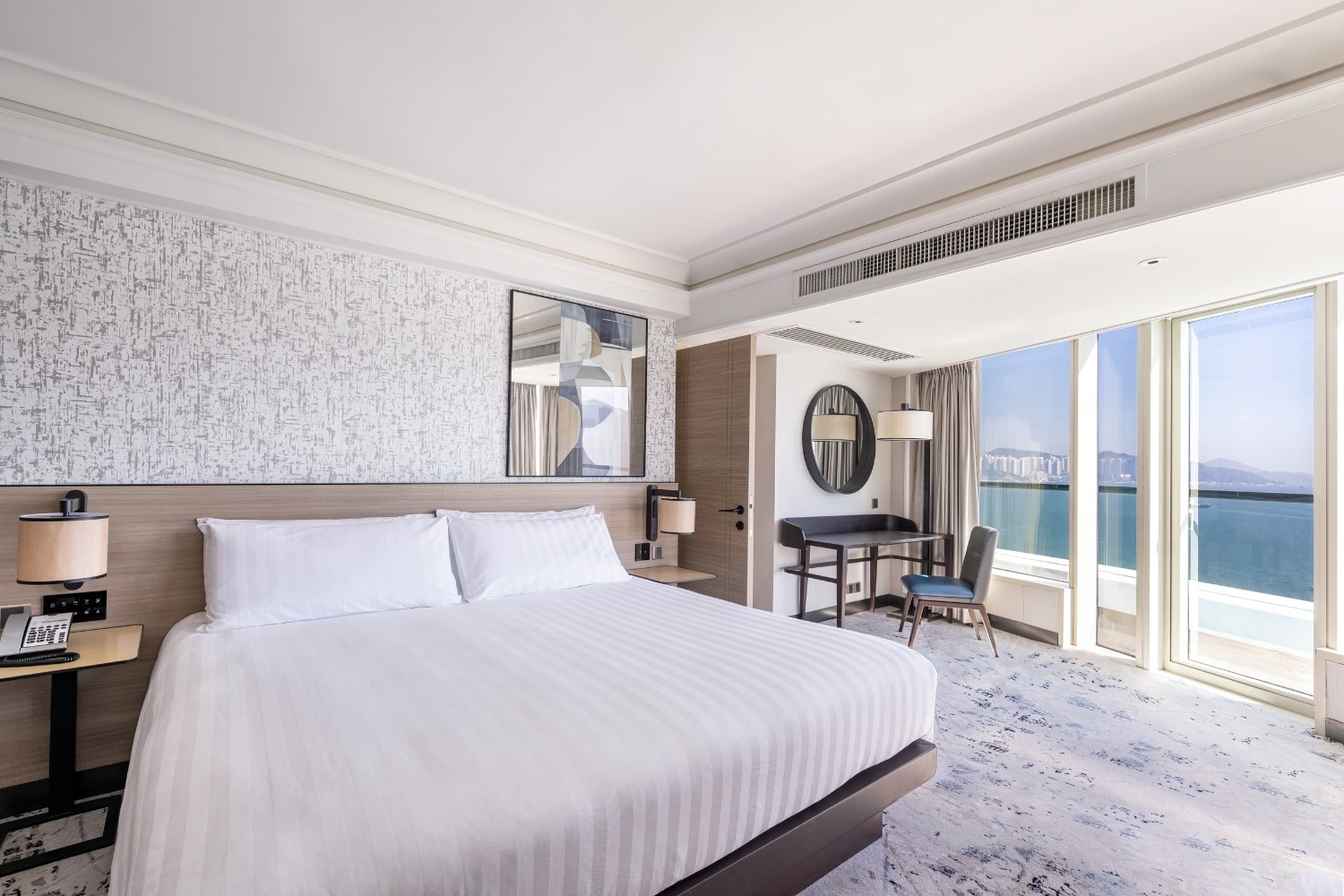 Hong Kong waterfront hotelshotels near Victoria Harbour Hong Kong Harbour Grand Kowloon amenities