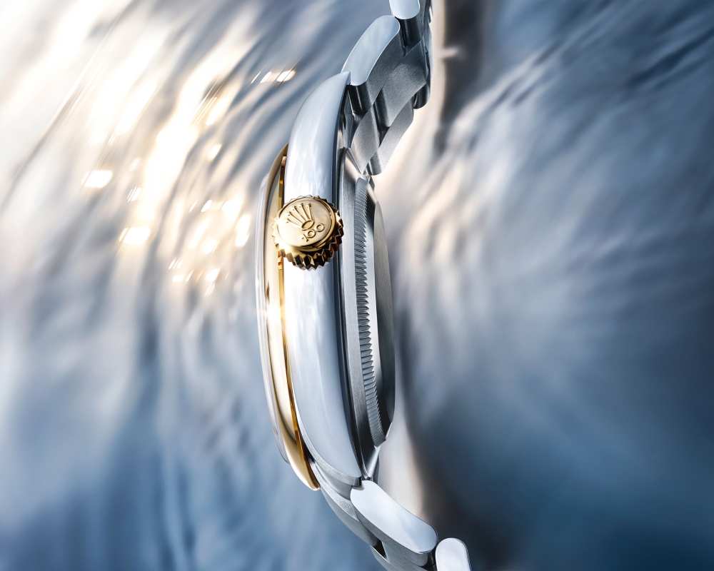 Powering the watch is the calibre 3230, Rolex’s no-date automatic movement, engineered