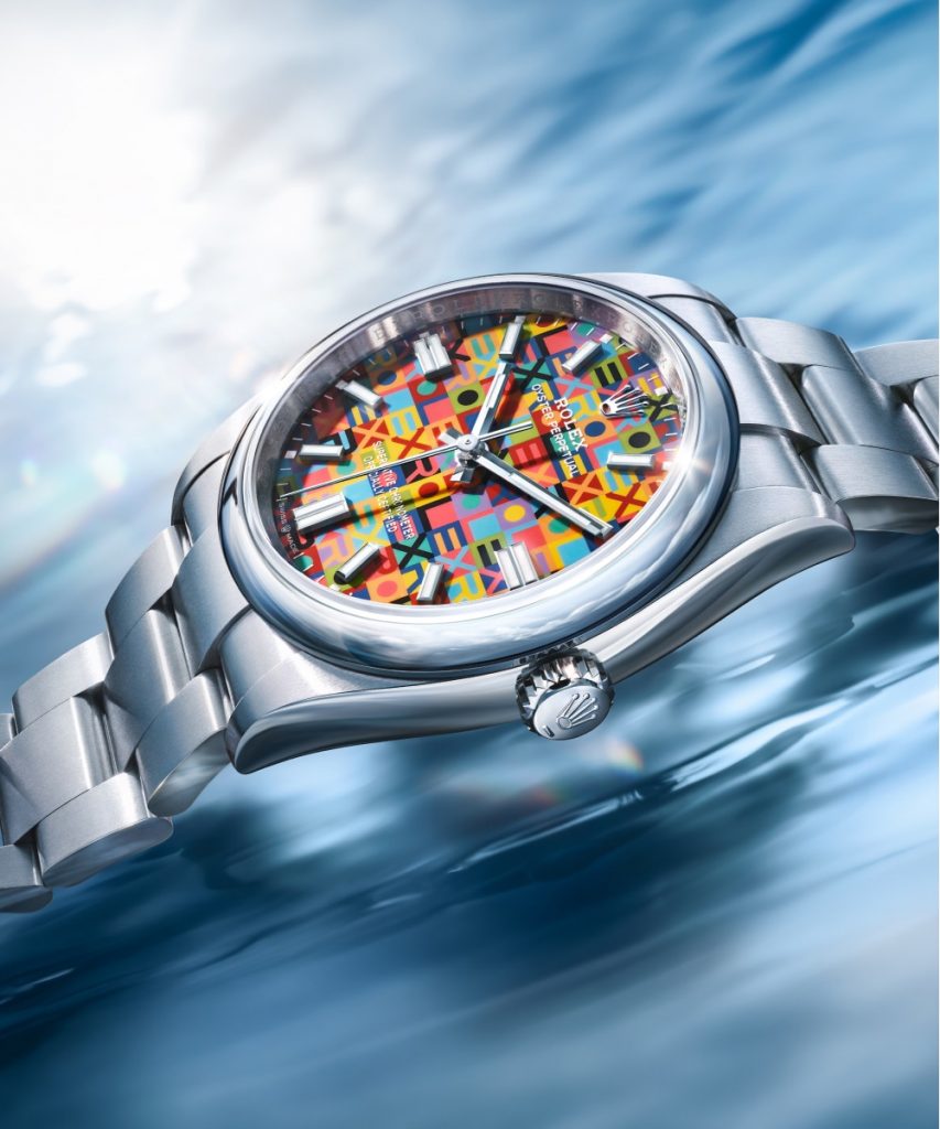 rm the pattern itself, rendered in a striking interplay of ten colours