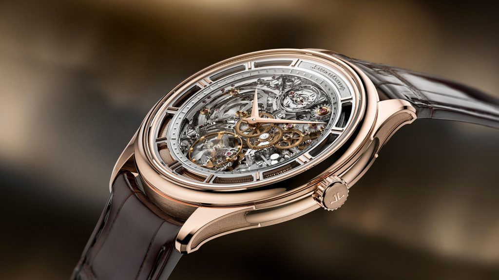 The artistry of integration lies at the heart of this watch, with its intricately engineered case composed