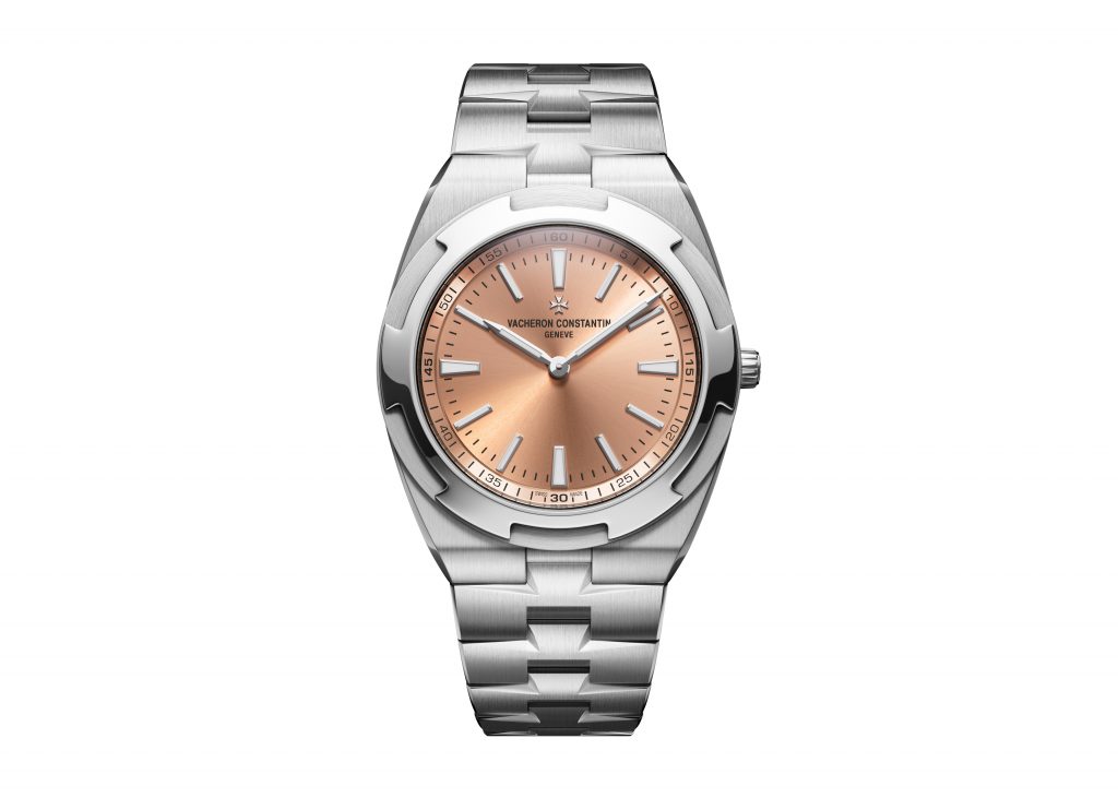 The Vacheron Constantin Overseas Self Winding Ultra Thin arrives in a 39.5mm platinum case
