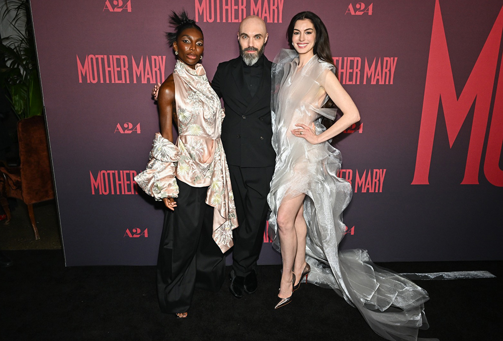 Anne Hathaway, Anne Hathaway bridal look, Anne Hathaway Mother Mary premiere, Anne Hathaway celebrity style, Anne Hathaway 2026 fashion, Anne Hathaway couture looks, Anne Hathaway iconic outfits,