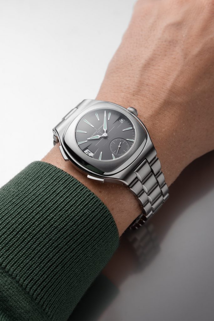 At its core lies the new Manufacture calibre LF275.01, an automatic movement offering over 72 hours of power reserve