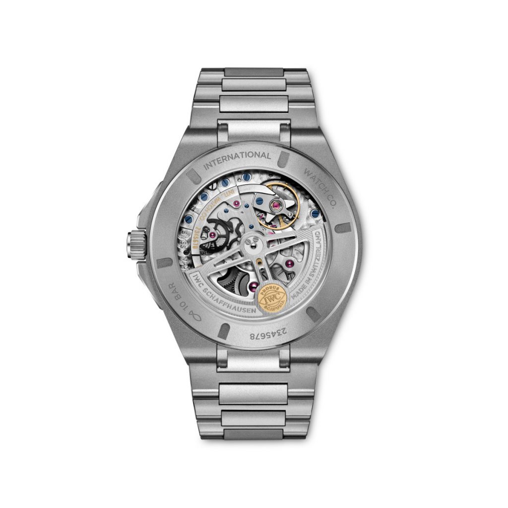 Powering the watch is the IWC-manufactured 82600 calibre featuring a Pellaton winding system