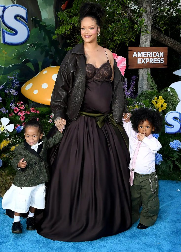 Rihanna Dior collaboration, dior diaper for rihanna's daughter, rihanna sons, Rihanna baby Rocki,Dior custom diaper,luxury baby fashion,