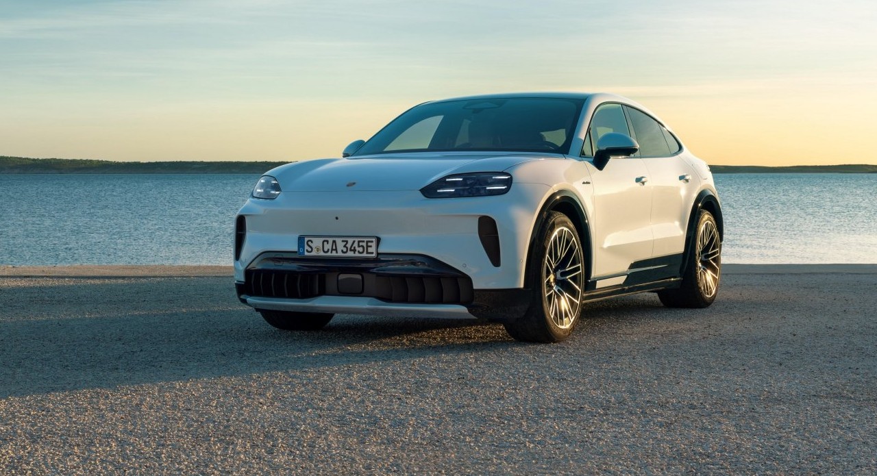 Porsche Reveals Cayenne Coupé Electric 2026 With Ultra-Fast Charging