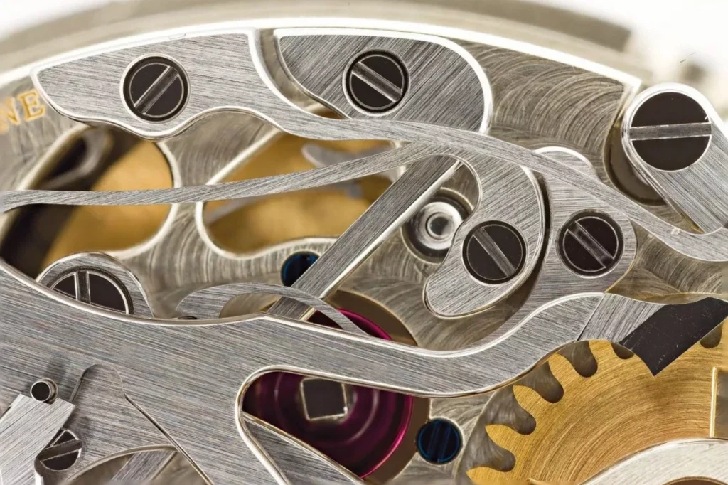 Capricorn respects tradition and discipline, and straight graining reflects