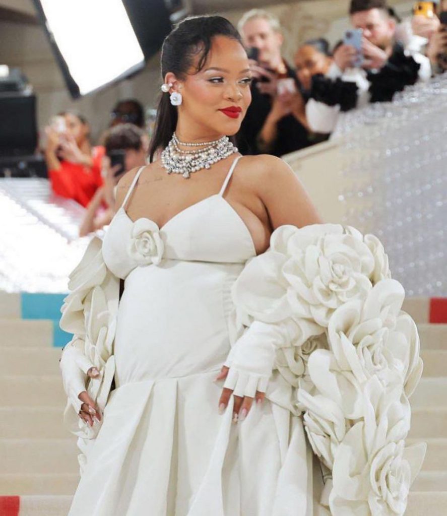 Rihanna – Bvlgari & Belperron High Jewellery (2023)