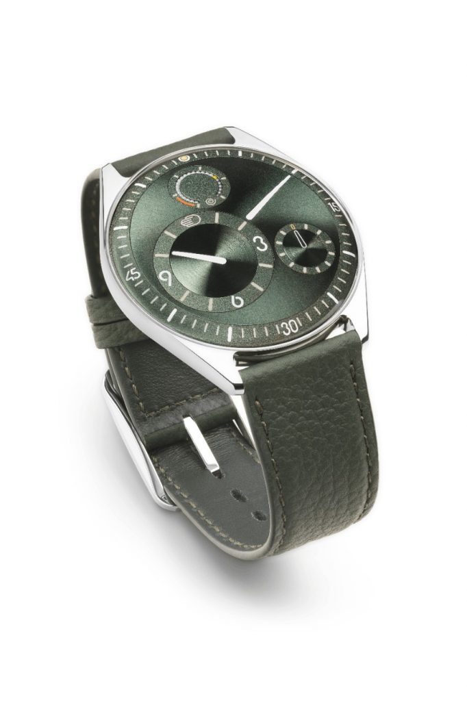 Developed by Ressence and manufactured by Concepto, the new calibre brings with it one of the model’s biggest advantages