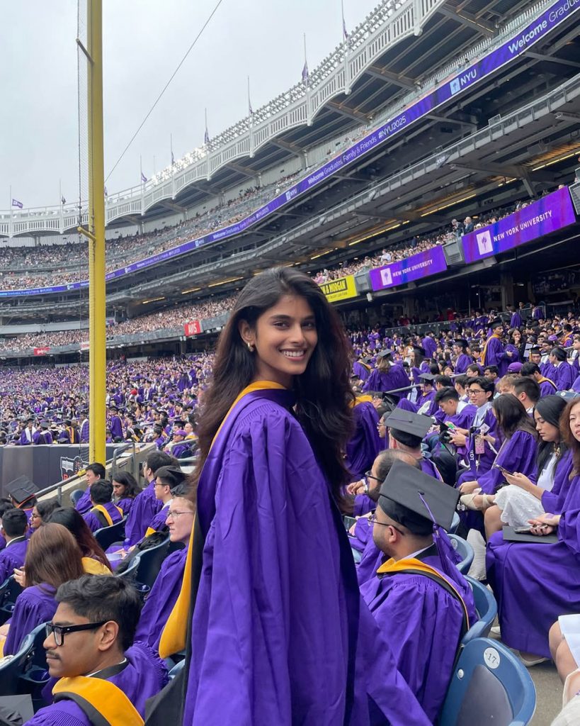 Bhavitha Mandava, viral fashion moments Met Gala,high fashion brand positioning,Bhavitha Mandava Chanel outfit analysis Met Gala, 