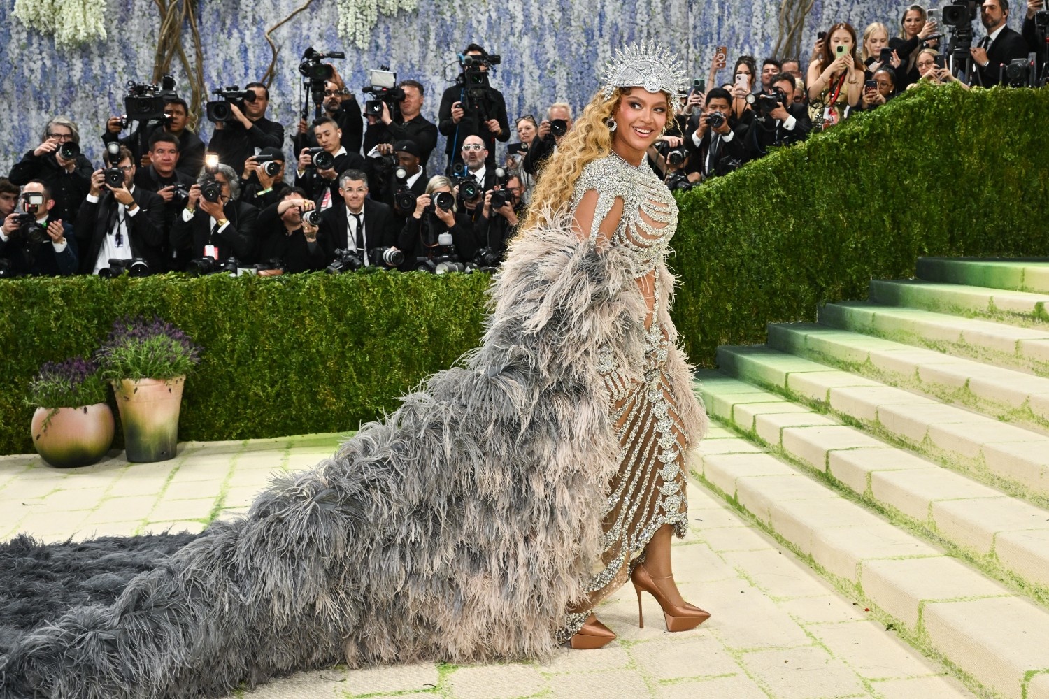 beyonce at met gala, beyonce dress met gala 2026, how old is Bhavitha Mandava, Bhavitha Mandava trend news, Bhavitha Mandava news,