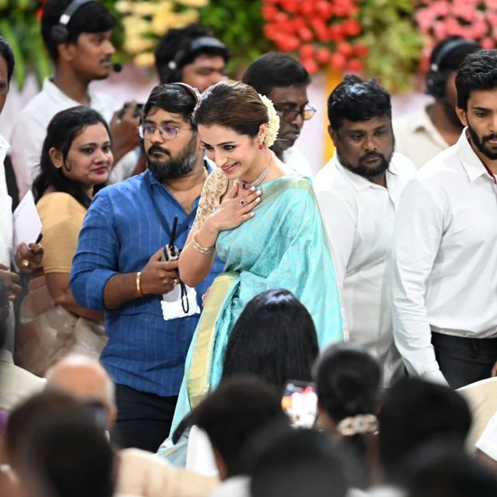 Trisha Krishnan at Vijay's swearing in ceremony, Trisha Krishnan,Trisha Krishnan net worth,Trisha Krishnan vijay thalapathy, 