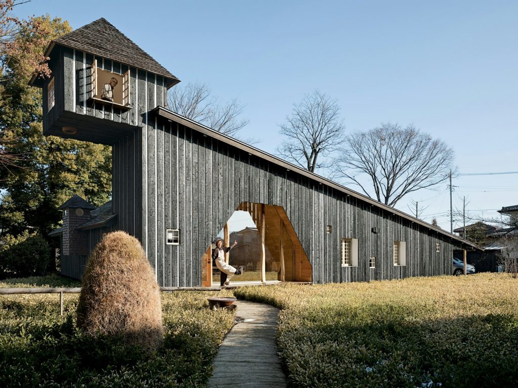hen there is the Flying Mud Boat, another tea house that appears to hover above the ground like a tiny