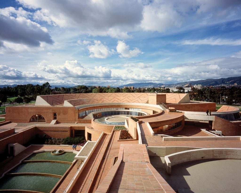 o Salmona, red brick was not just a material, it was a vocabulary