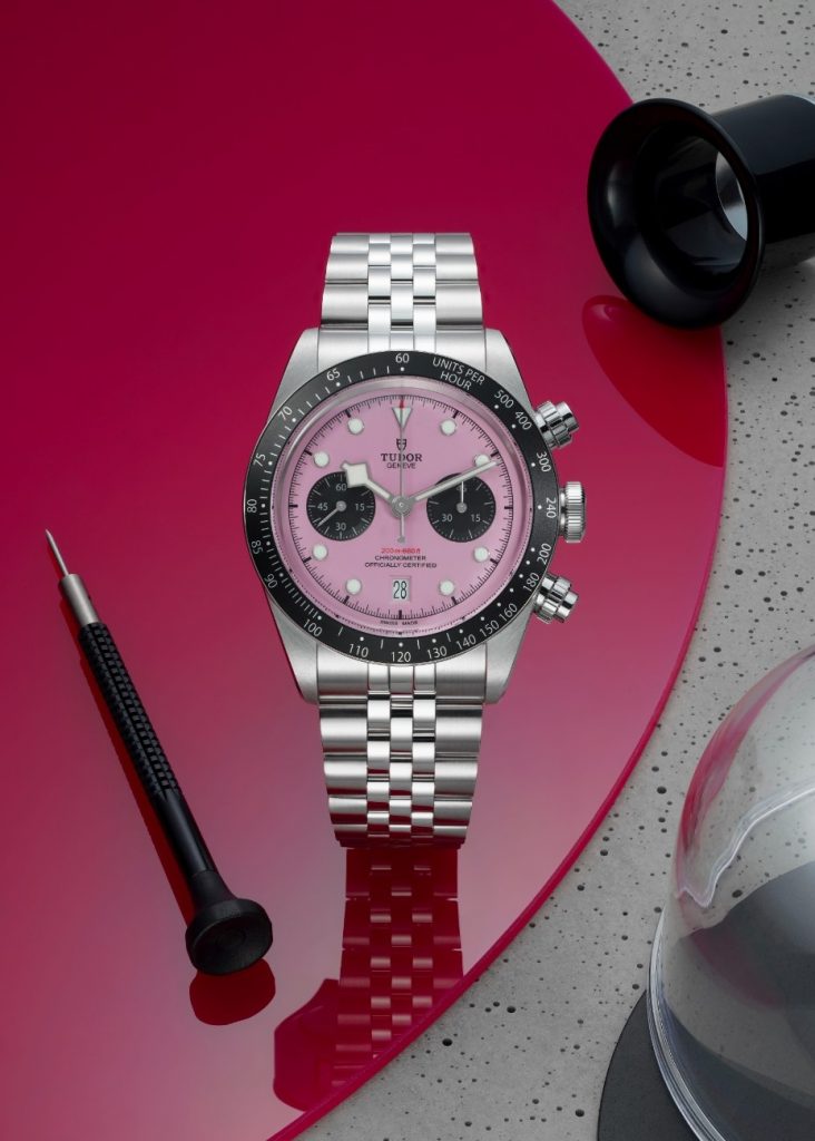 The chronograph arrives in a commanding 41mm stainless steel case