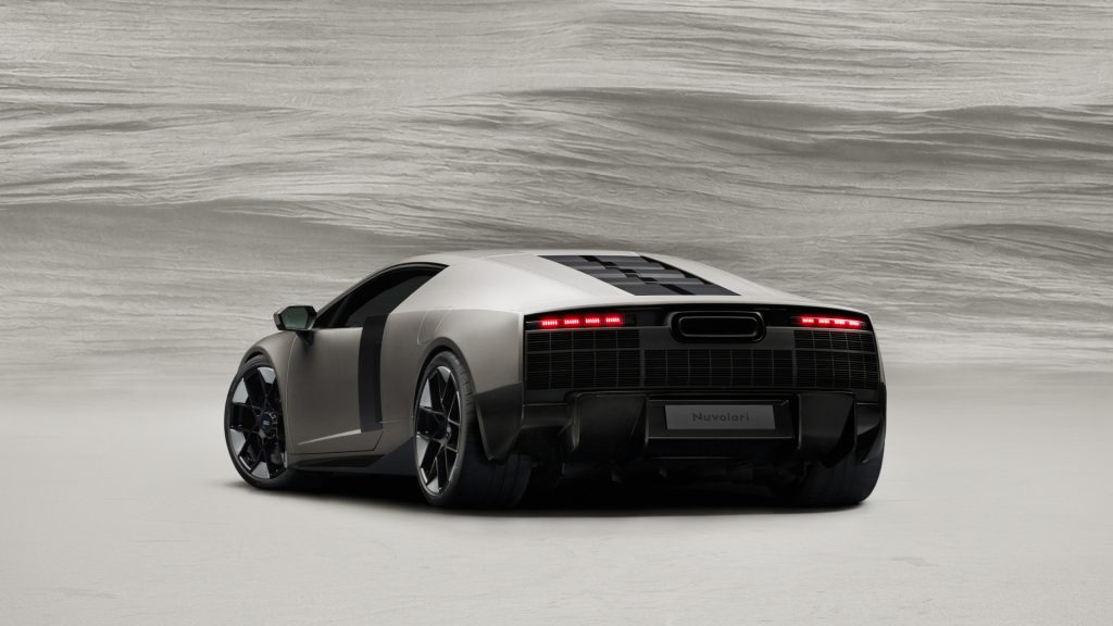 Stopping a 1,001 PS hypercar travelling beyond 350 km/h requires something extraordinary