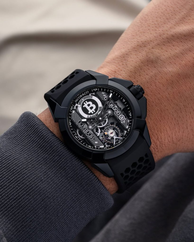 The movement becomes a display of transparency, reflecting the same philosophy associated