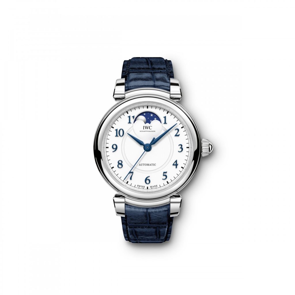 A moonphase complication tracks the lunar cycle through a rotating disc