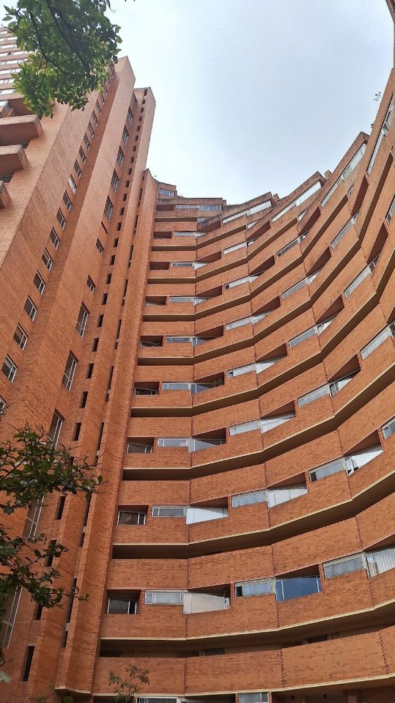Most towers are built like rulers. Straight lines, sharp corners and repetitive