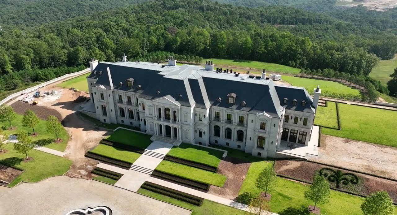 Inside Tyler Perry’s Lavish USD100 Million Estate in Georgia