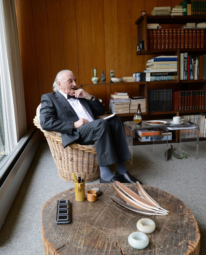 A major figure in Belgian modern architecture, Juliaan Lampens