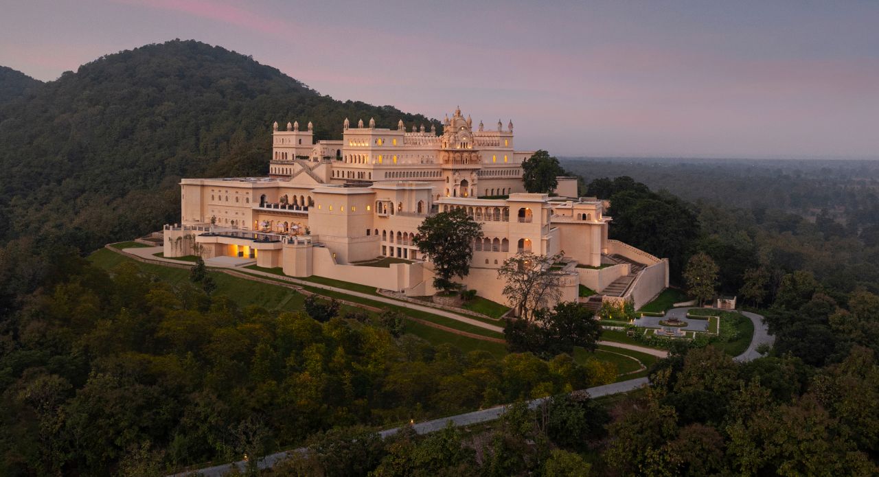How a 350-Year-Old Bundela Fortress Became One of the World’s Most Beautiful Hotels
