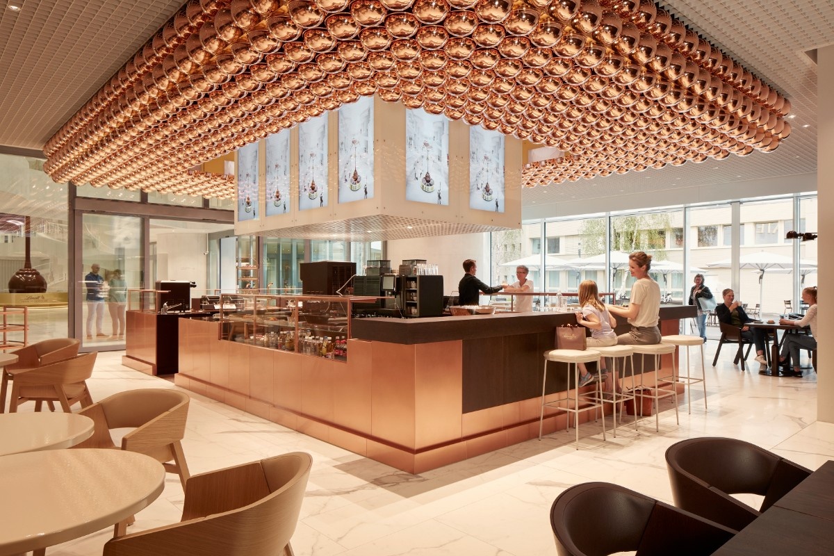 The pièce de résistance? A post tour spree at the world’s largest Lindt shop