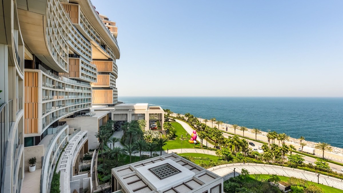 Pisces has always been drawn to water, imagination and escapism. Atlantis The Royal Residences deliver panoramic sea views, resort style living and dreamlike architecture that blurs the boundary
