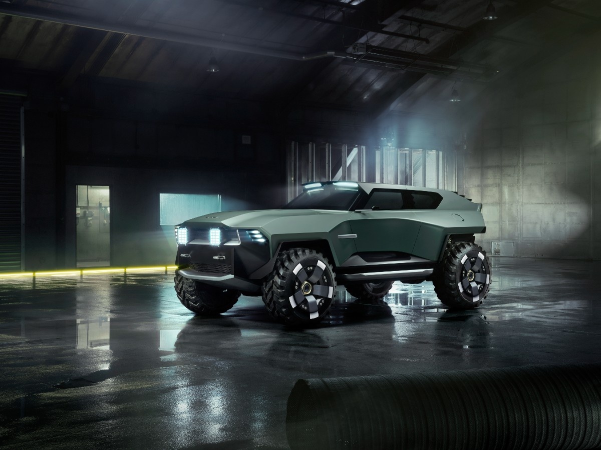 Although built for virtual warfare, the Dreadnought unmistakably carries Aston Martin's design DNA