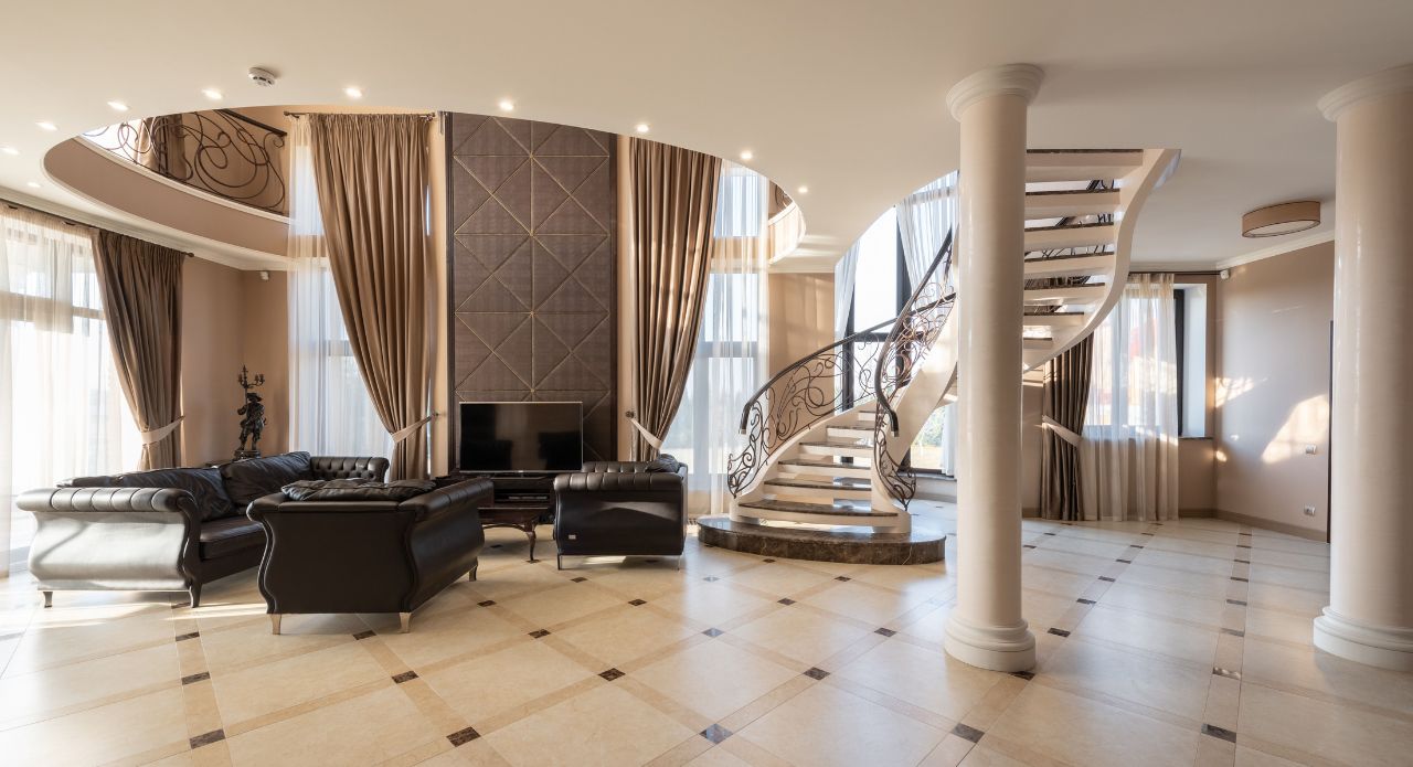 Spiral Staircases: The Design Secret Behind Timeless Luxury Homes