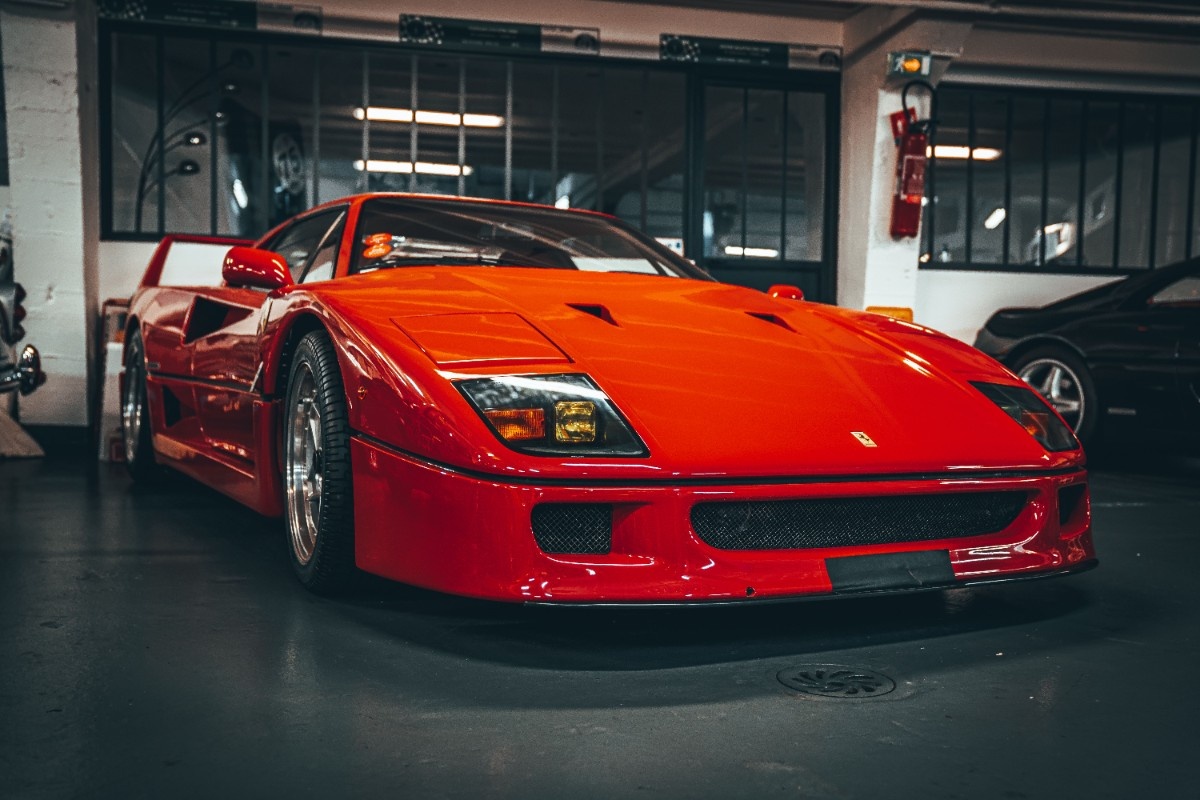 No decade celebrated automotive drama quite like the 1980s. Lamborghini Countach, Ferrari Testarossa and Ferrari F40 turned excess into an art form through impossibly wide bodies, pop up headlights and unapologetic performance. For Leo, this remains the decade where every arrival felt like a movie premiere.