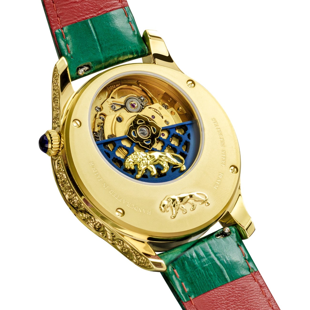 Powering the watch is the Swiss Sellita SW200 automatic movement, delivering 38-hours of power reserve