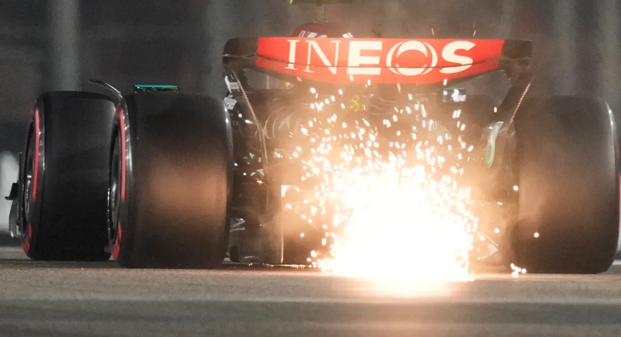 Why F1 Cars Produce Spectacular Sparks While Touring Cars Don’t