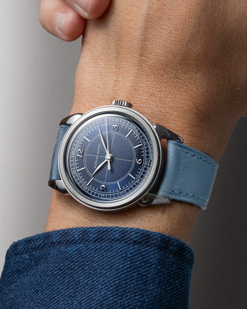 One of the brand's defining signatures is its beautifully executed coin-edged bezel.