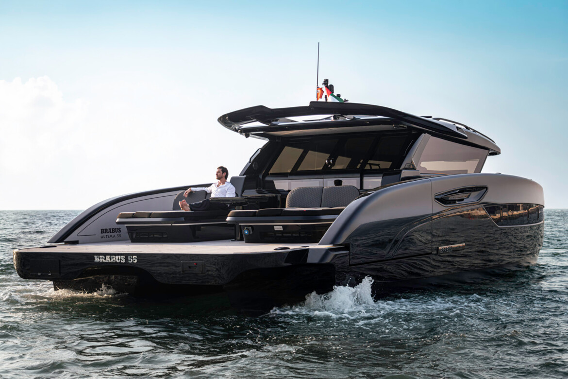 The exterior of the ULTIMA 55 is dominated by an exclusive carbon fibre concept and BRABUS' signature Graphite Black design