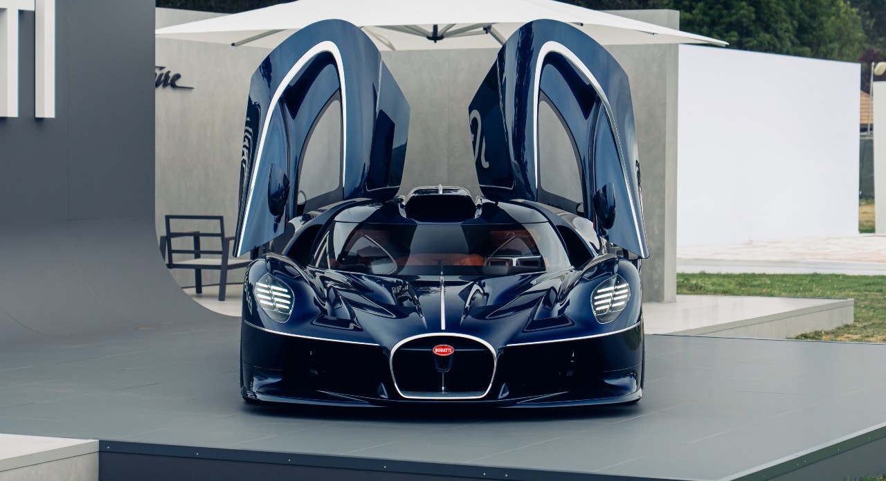 Bugatti Presents The Destrier As A One-Off W16 Hypercar Based On The Bolide