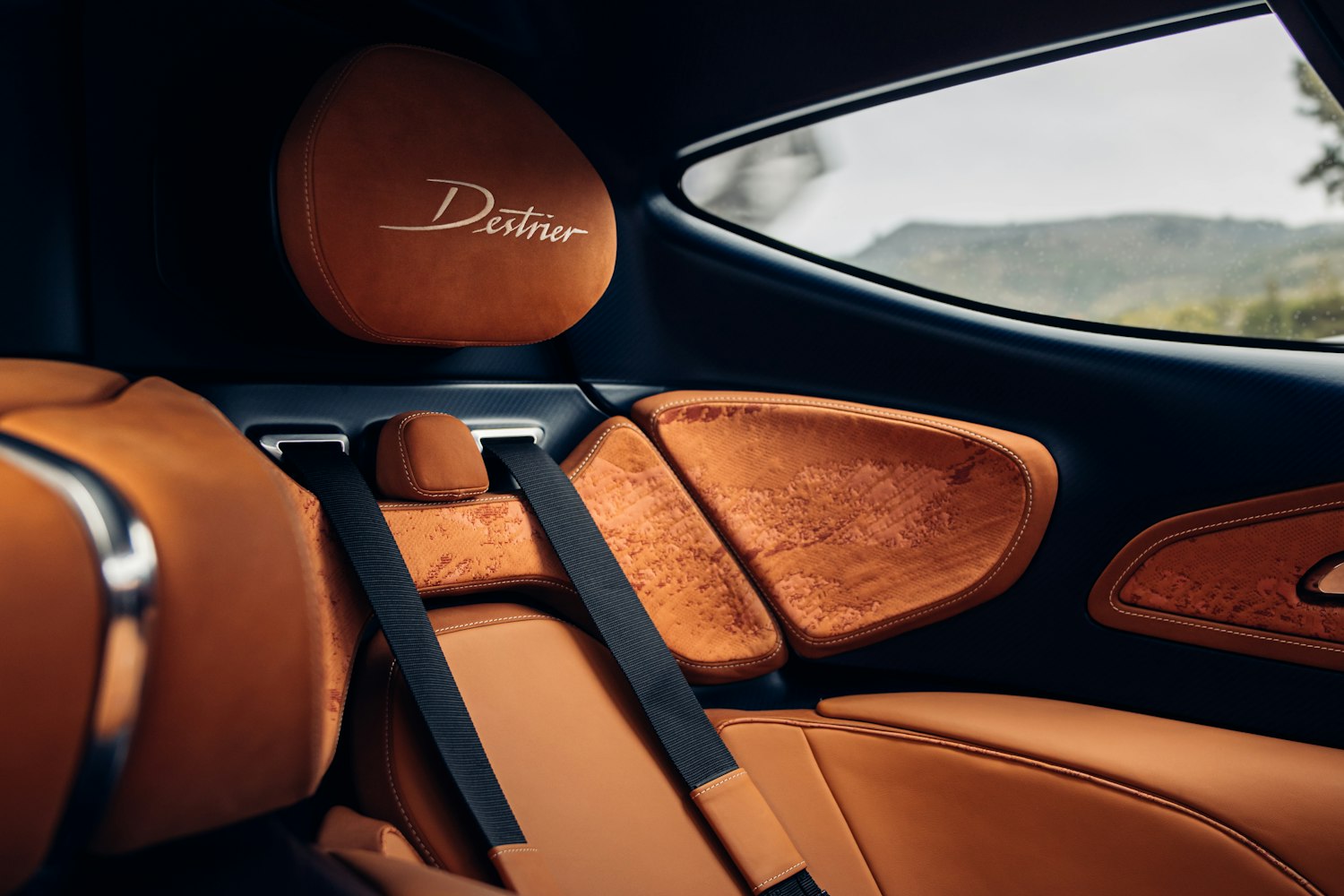 Of course, this is still a Bugatti, so we cannot simply ignore the engine