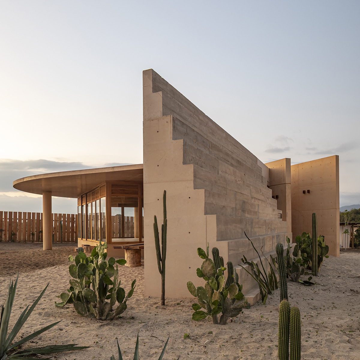 That philosophy comes vividly to life at Laguna, a project in Mexico City’s Doctores neighbourhood